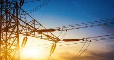 Conta de luz pode subir R$ 215 por ano no Rio com mudanças na Lei das Eólicas