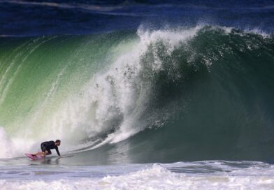 Itacoatiara Big Wave entra em alerta para swell